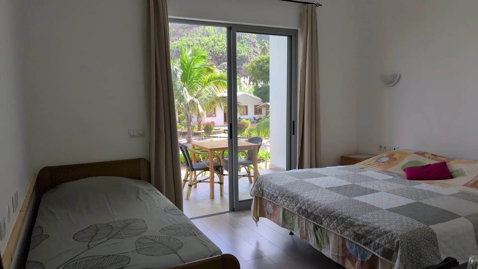 Triple Room (6)